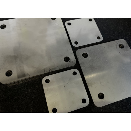 316 Grade stainless steel plates (with holes)